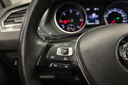 valkoinen Volkswagen Tiguan 2018 kuva 25.