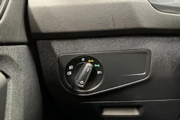 valkoinen Volkswagen Tiguan 2018 kuva 27.