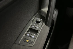 valkoinen Volkswagen Tiguan 2018 kuva 28.