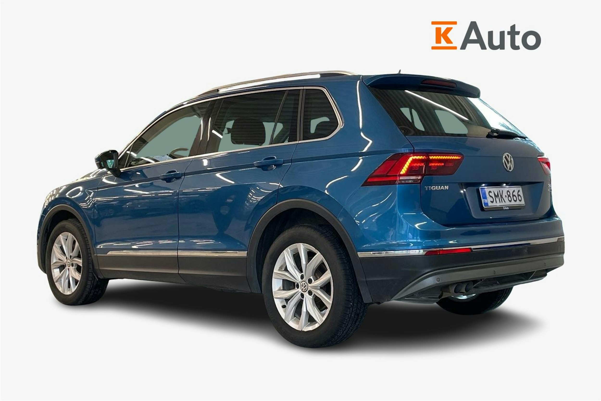 sininen Volkswagen Tiguan 2018 kuva 5.