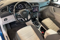 sininen Volkswagen Tiguan 2018 kuva 9.