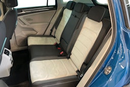 sininen Volkswagen Tiguan 2018 kuva 11.