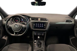 Valkoinen Volkswagen Tiguan 2018 kuva 9.