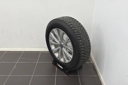 Valkoinen Volkswagen Tiguan 2018 kuva 13.