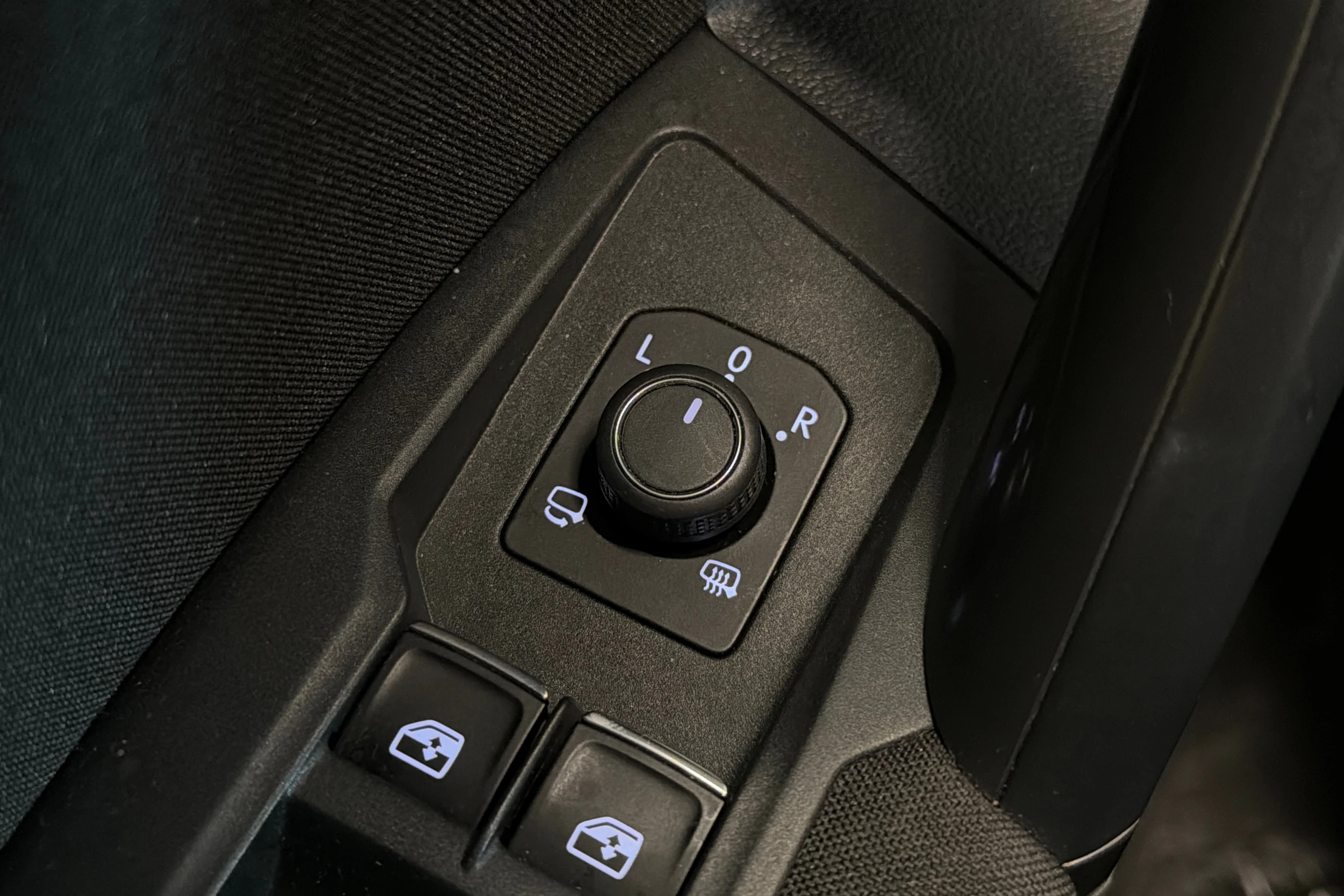 Valkoinen Volkswagen Tiguan 2018 kuva 23.