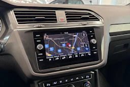 Valkoinen Volkswagen Tiguan 2018 kuva 28.