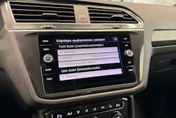 Valkoinen Volkswagen Tiguan 2018 kuva 30.