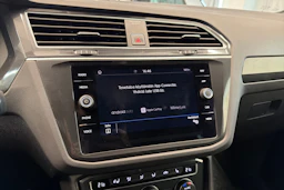 Valkoinen Volkswagen Tiguan 2018 kuva 32.