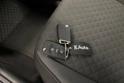 Valkoinen Volkswagen Tiguan 2018 kuva 35.
