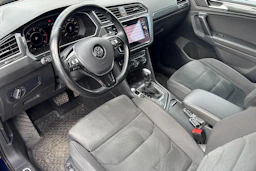 Sininen Volkswagen Tiguan 2018 kuva 3.