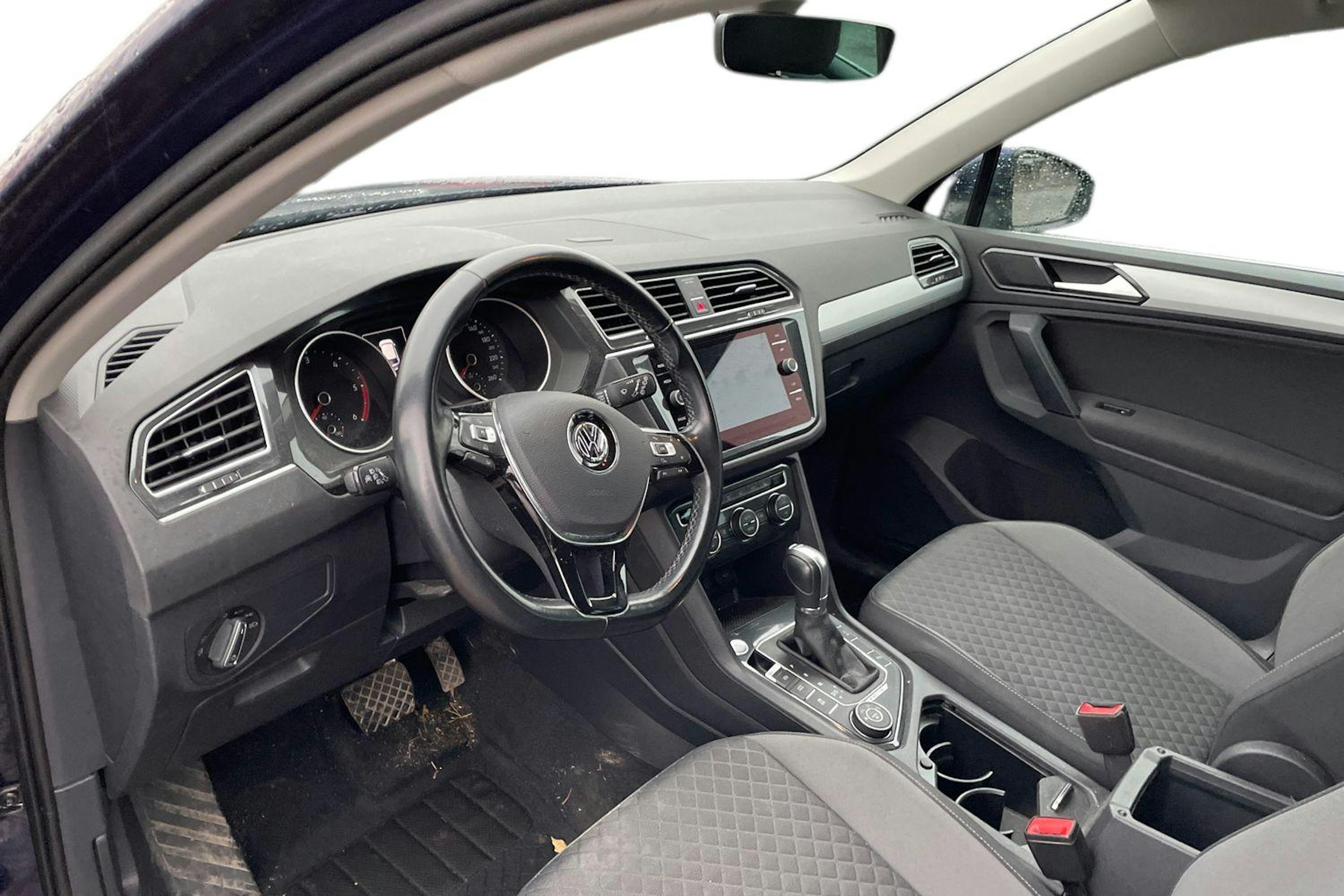 sininen Volkswagen Tiguan 2018 kuva 3.