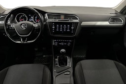 valkoinen Volkswagen Tiguan 2018 kuva 9.