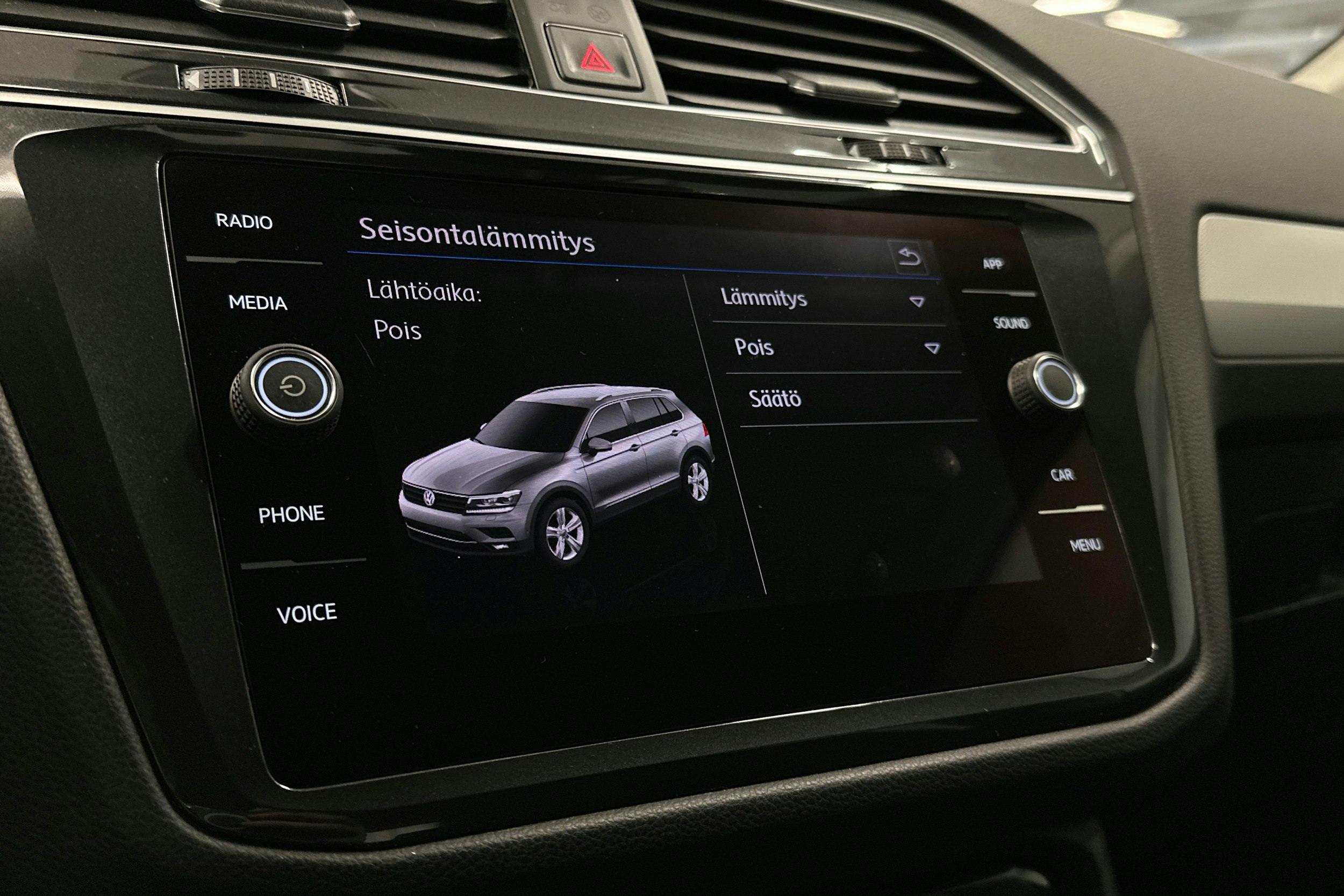 valkoinen Volkswagen Tiguan 2018 kuva 25.