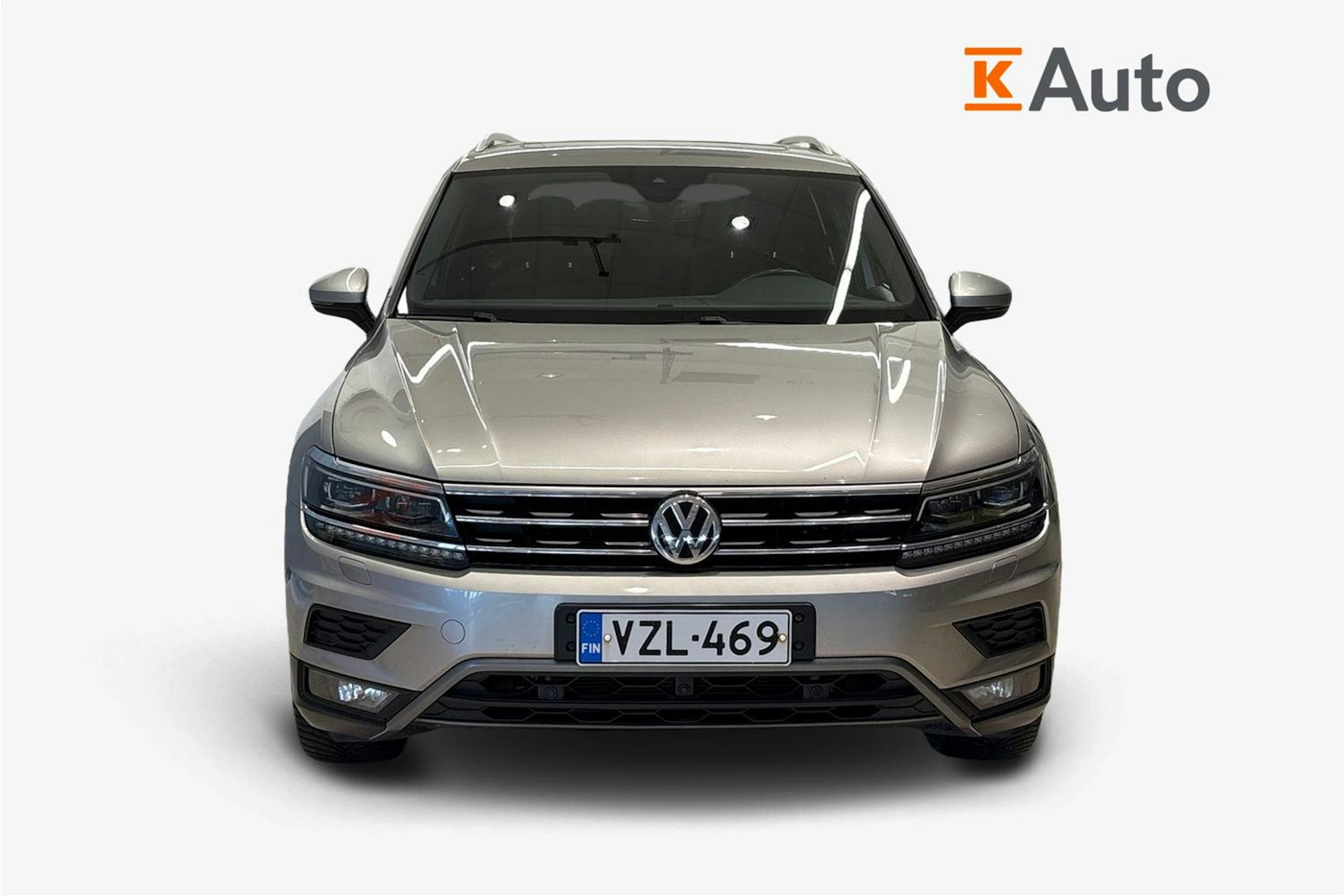 Harmaa Volkswagen Tiguan 2018 kuva 5.
