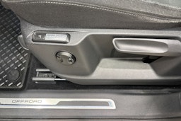 Harmaa Volkswagen Tiguan 2018 kuva 26.