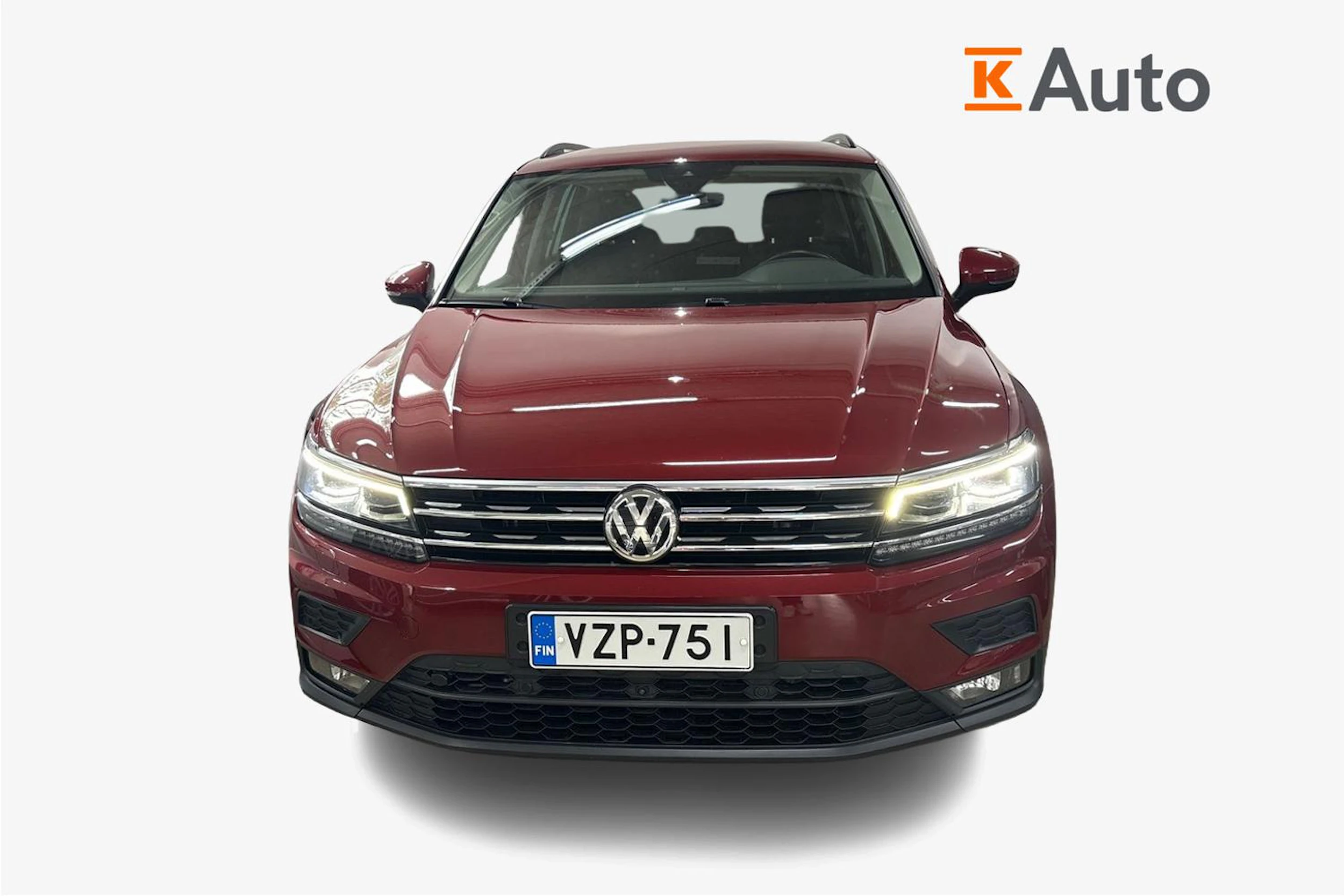 Punainen Volkswagen Tiguan 2018 kuva 4.