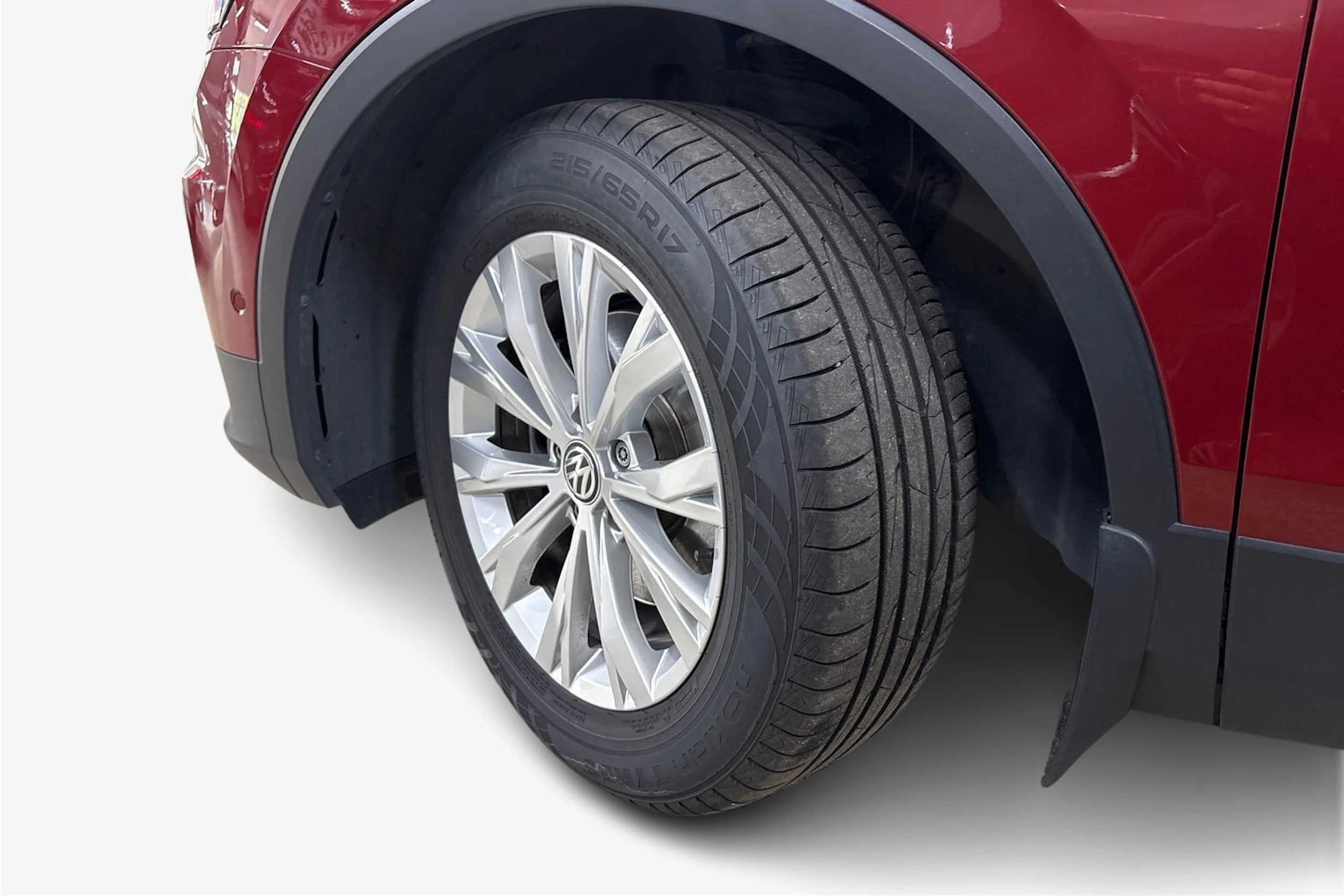 Punainen Volkswagen Tiguan 2018 kuva 9.