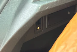 Punainen Volkswagen Tiguan 2018 kuva 21.