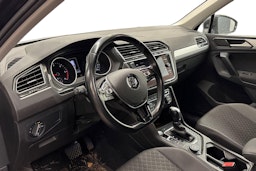 musta Volkswagen Tiguan 2018 kuva 3.