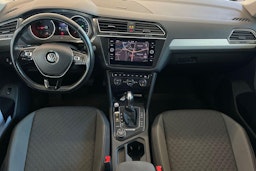 valkoinen Volkswagen Tiguan 2018 kuva 9.