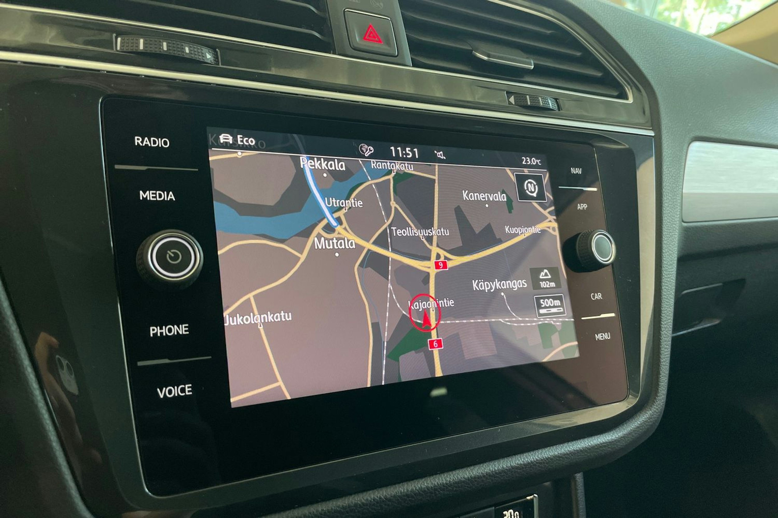 valkoinen Volkswagen Tiguan 2018 kuva 21.