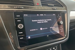valkoinen Volkswagen Tiguan 2018 kuva 23.