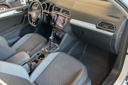 valkoinen Volkswagen Tiguan 2018 kuva 28.