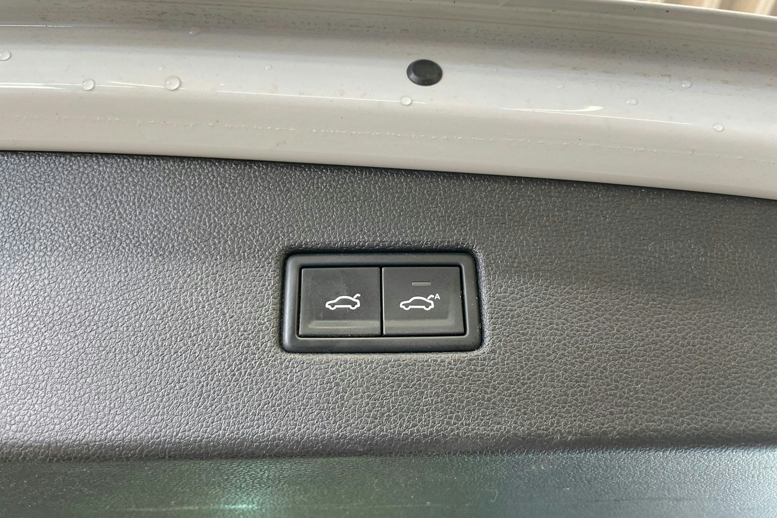valkoinen Volkswagen Tiguan 2018 kuva 31.