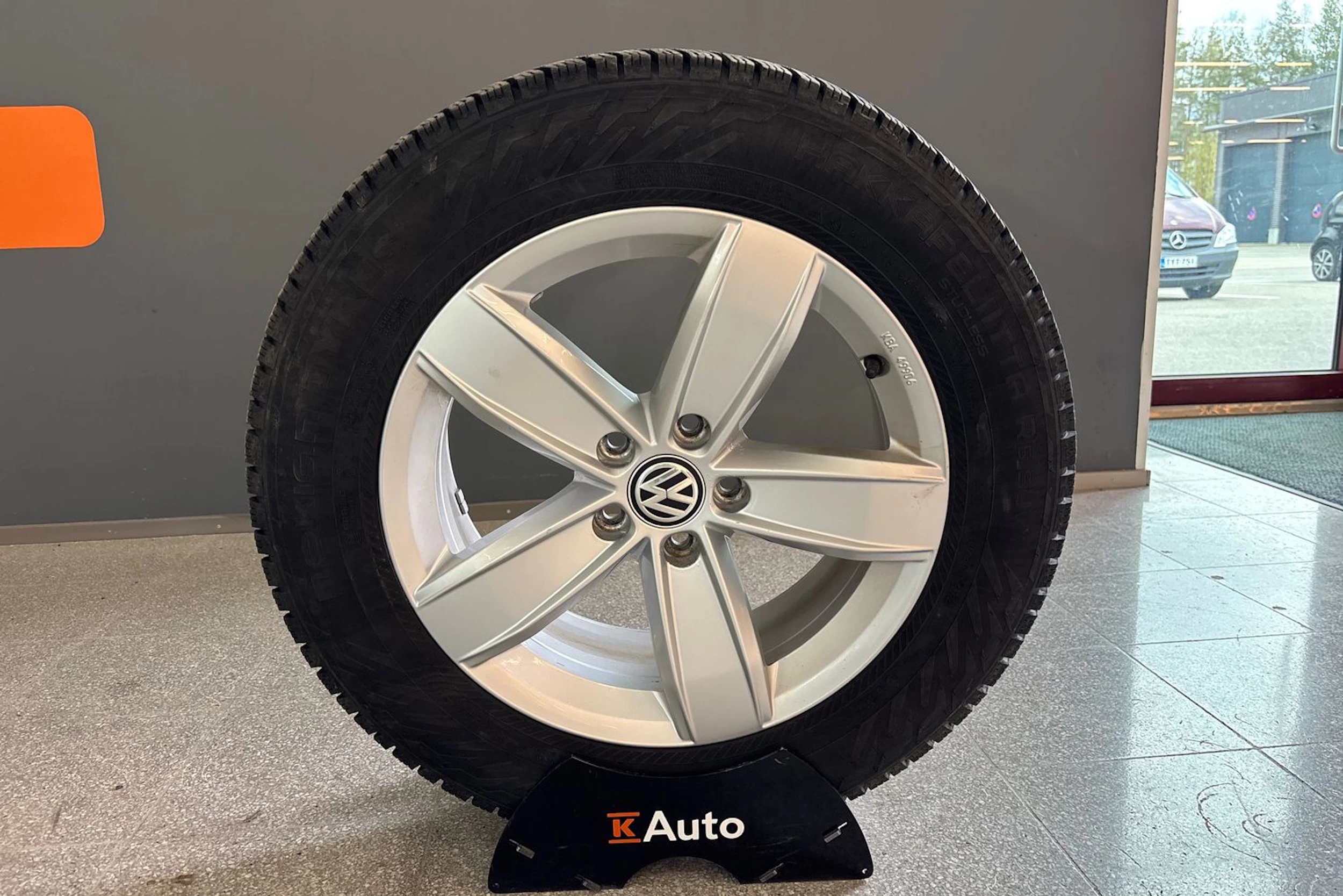 Valkoinen Volkswagen Tiguan 2018 kuva 13.