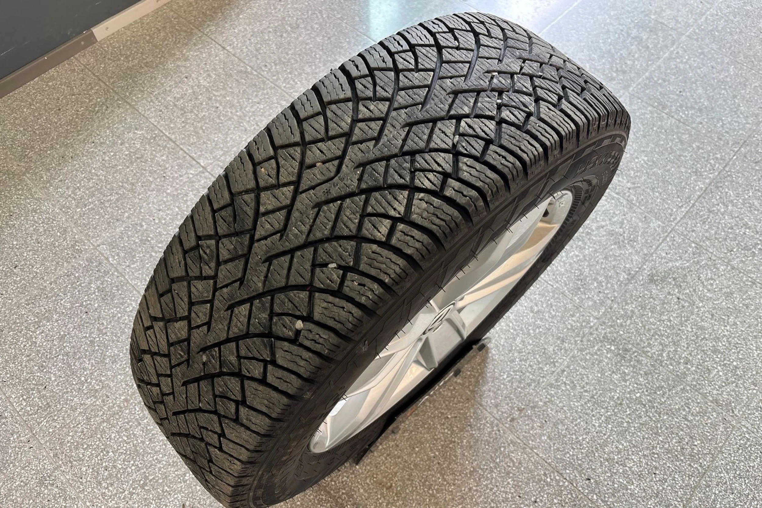 Valkoinen Volkswagen Tiguan 2018 kuva 15.