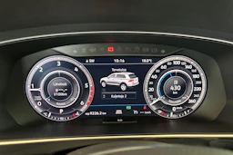 Valkoinen Volkswagen Tiguan 2018 kuva 20.