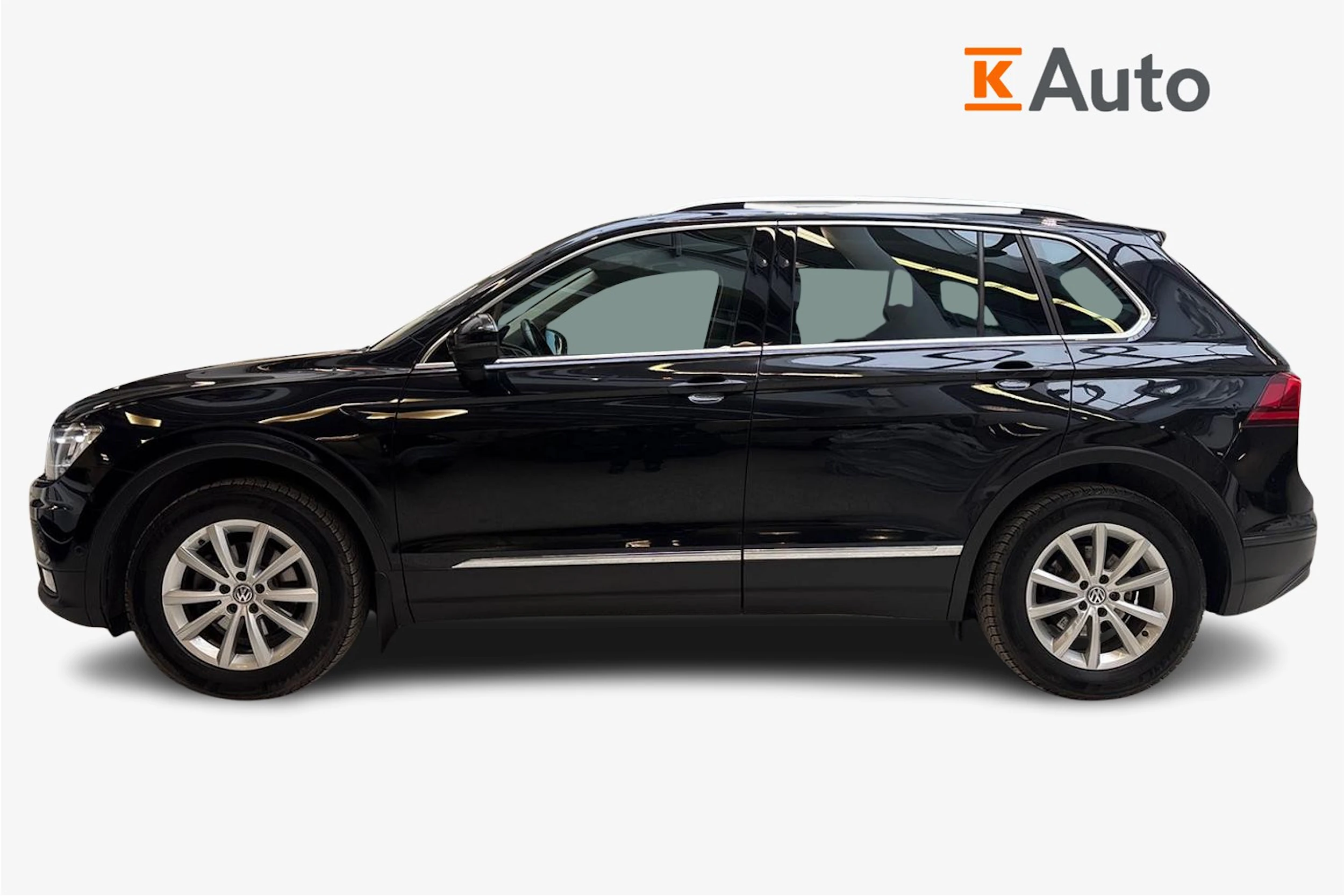 musta Volkswagen Tiguan 2018 kuva 5.