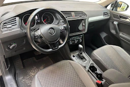 musta Volkswagen Tiguan 2018 kuva 6.