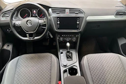 musta Volkswagen Tiguan 2018 kuva 7.