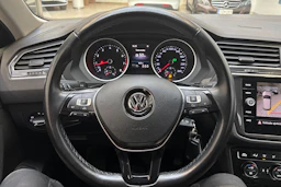 musta Volkswagen Tiguan 2018 kuva 17.