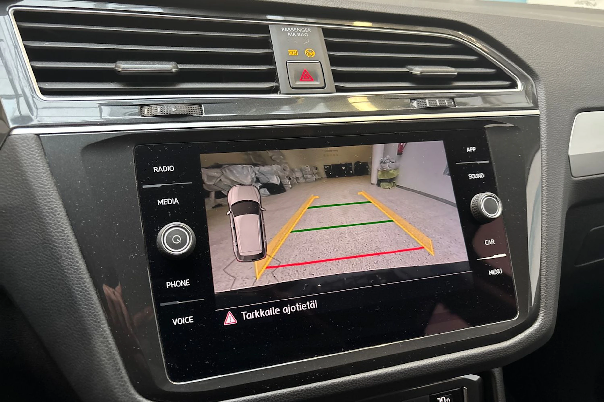 musta Volkswagen Tiguan 2018 kuva 19.