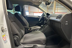 valkoinen Volkswagen Tiguan 2018 kuva 15.