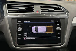 valkoinen Volkswagen Tiguan 2018 kuva 16.