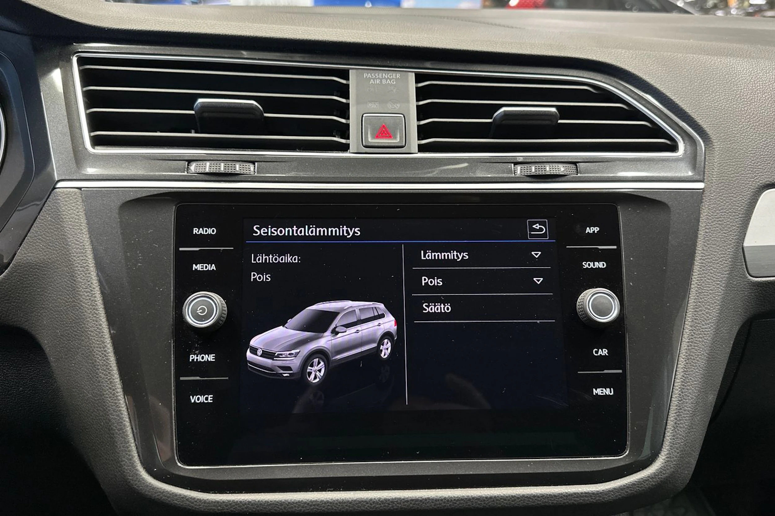 valkoinen Volkswagen Tiguan 2018 kuva 18.