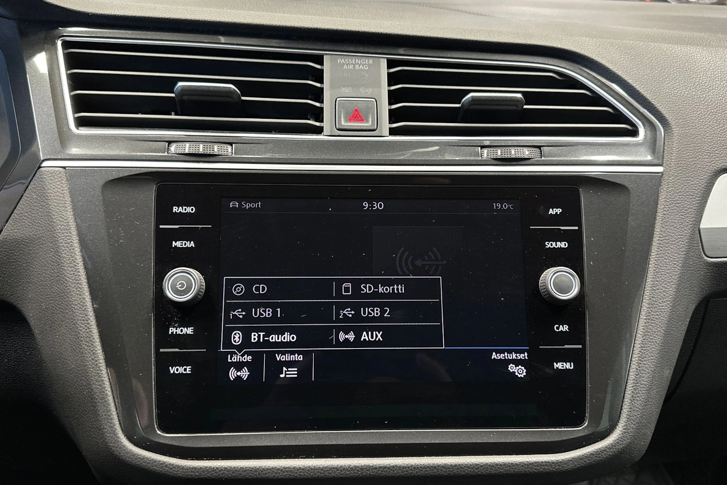 valkoinen Volkswagen Tiguan 2018 kuva 19.