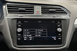 valkoinen Volkswagen Tiguan 2018 kuva 19.