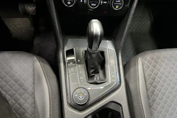 valkoinen Volkswagen Tiguan 2018 kuva 21.