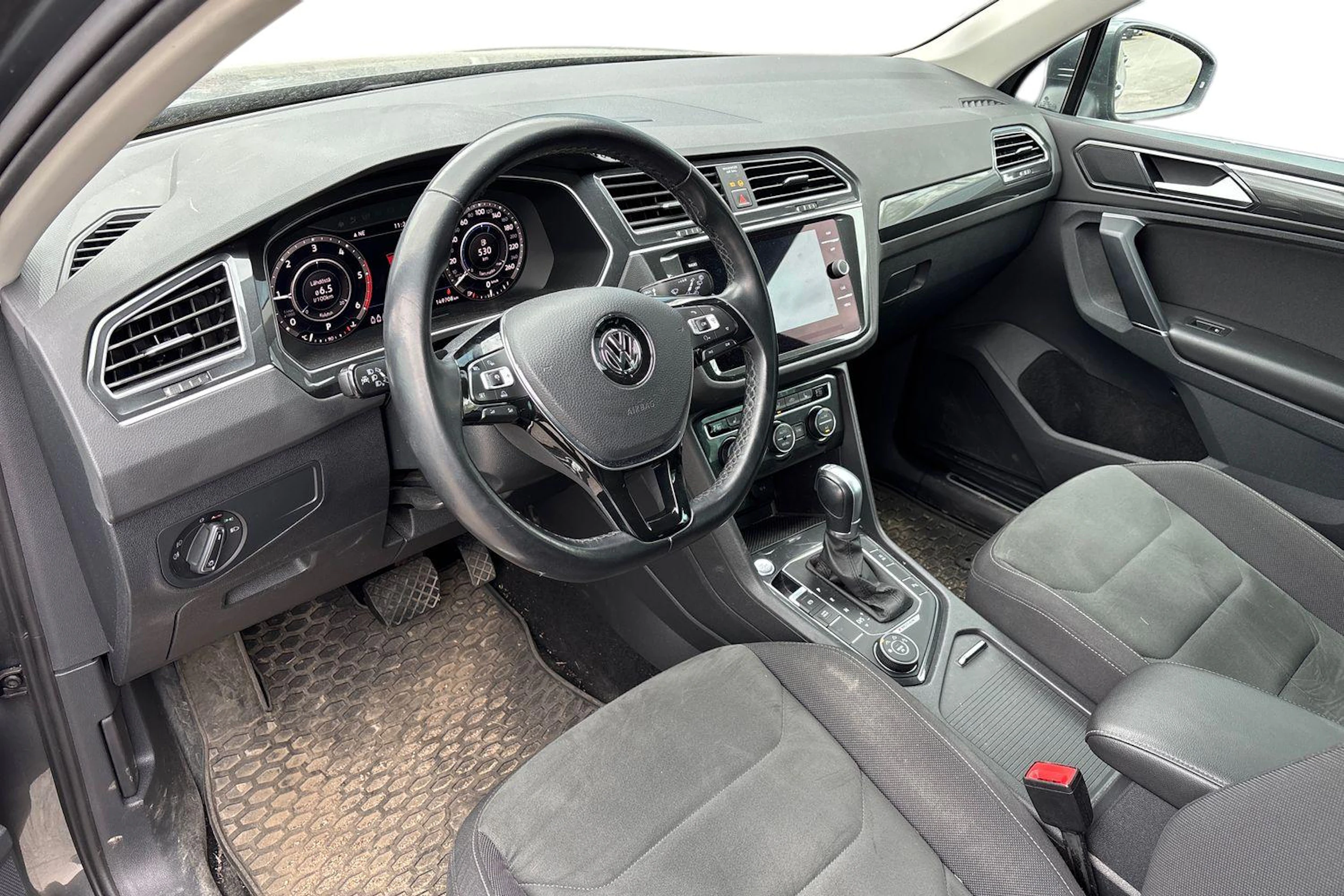 met. harmaa Volkswagen Tiguan 2018 kuva 3.