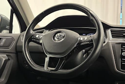 met. harmaa Volkswagen Tiguan 2018 kuva 16.