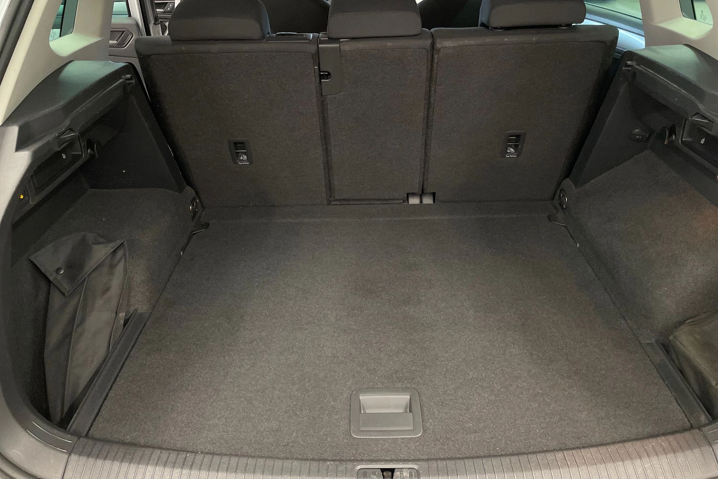 Hopea Volkswagen Tiguan 2019 kuva 20.