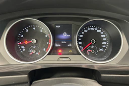 Musta Volkswagen Tiguan 2019 kuva 15.