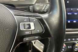 Musta Volkswagen Tiguan 2019 kuva 17.