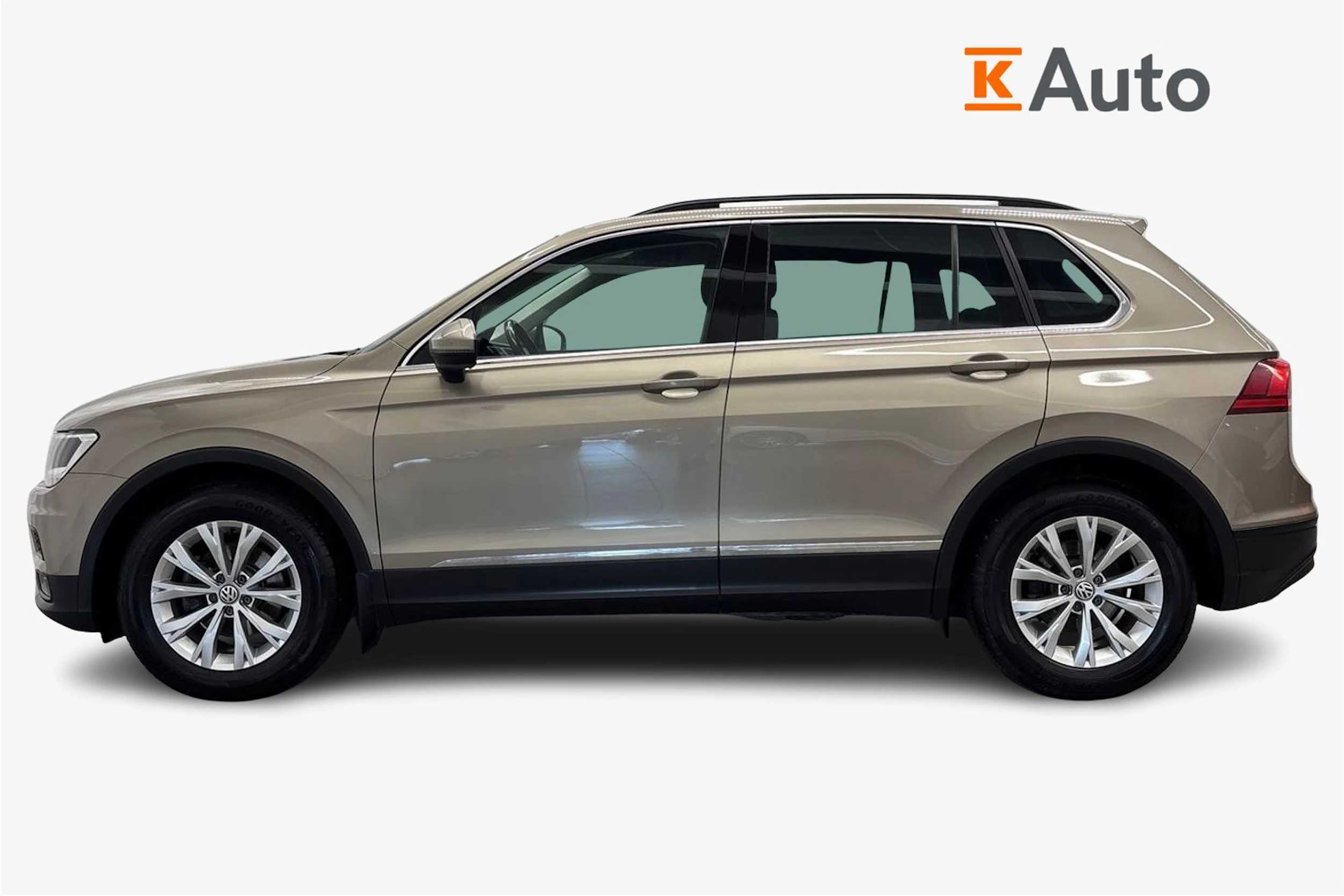 met. ruskea (beige) Volkswagen Tiguan 2019 kuva 5.