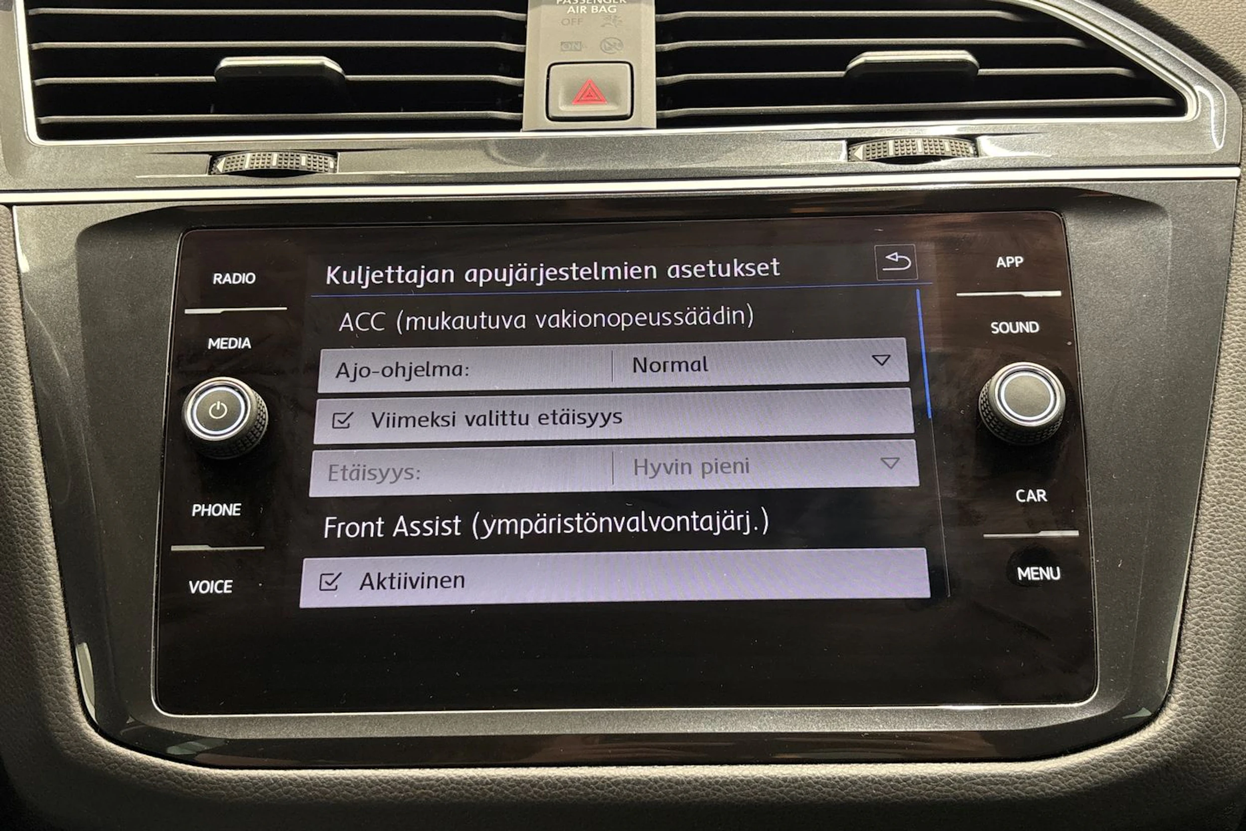 met. ruskea (beige) Volkswagen Tiguan 2019 kuva 17.