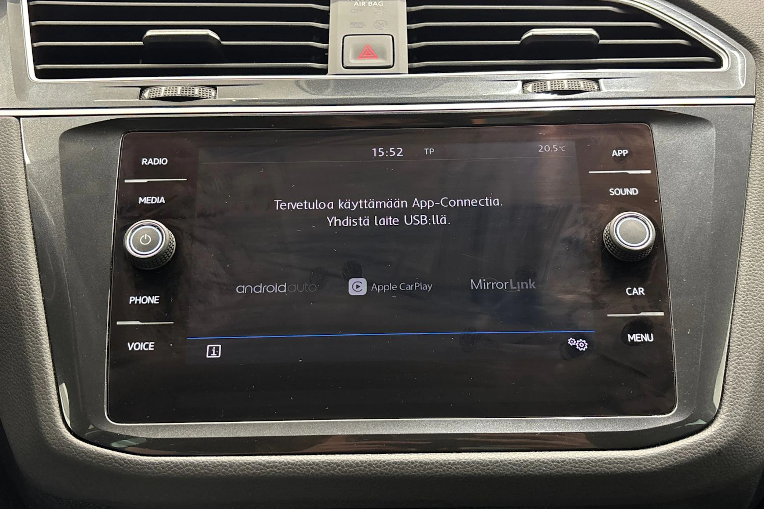 met. ruskea (beige) Volkswagen Tiguan 2019 kuva 19.